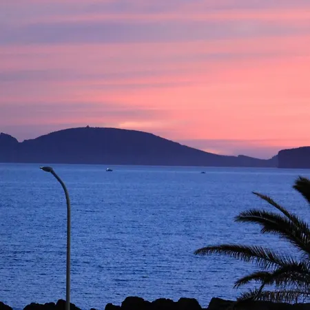 Calabona's Promenade